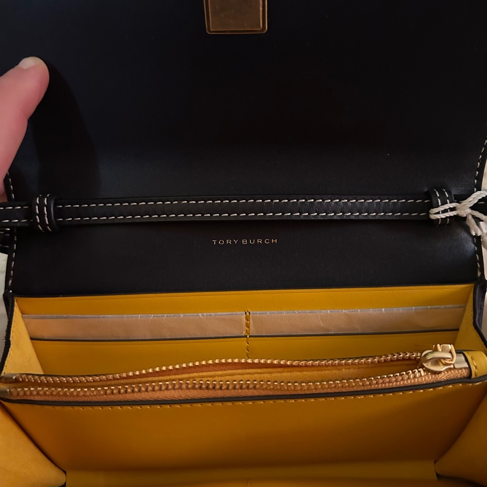 Tory Burch - Picture 4 of 5